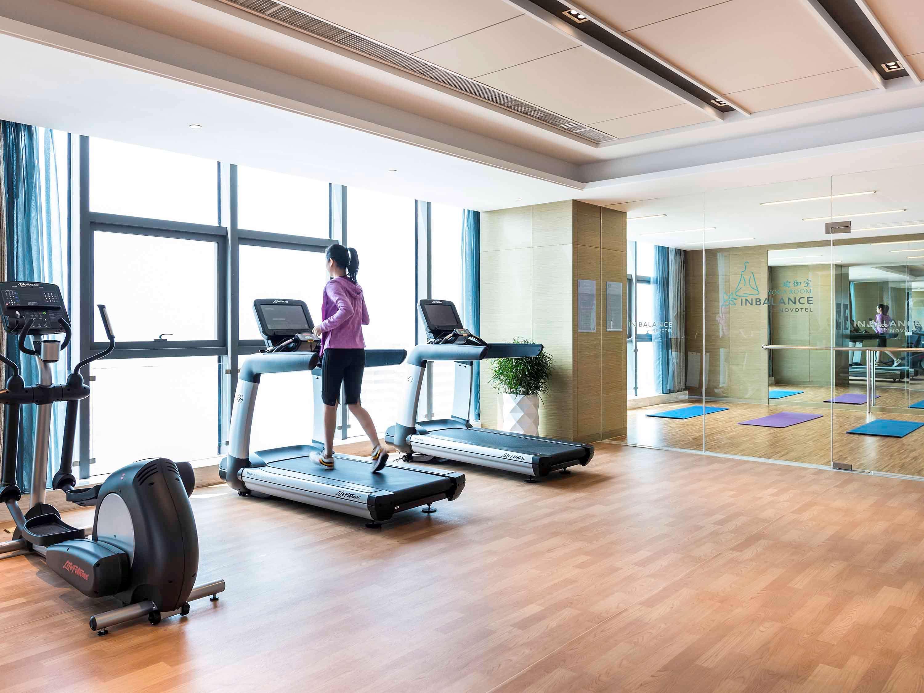 Novotel Ningbo East Eksteriør bilde