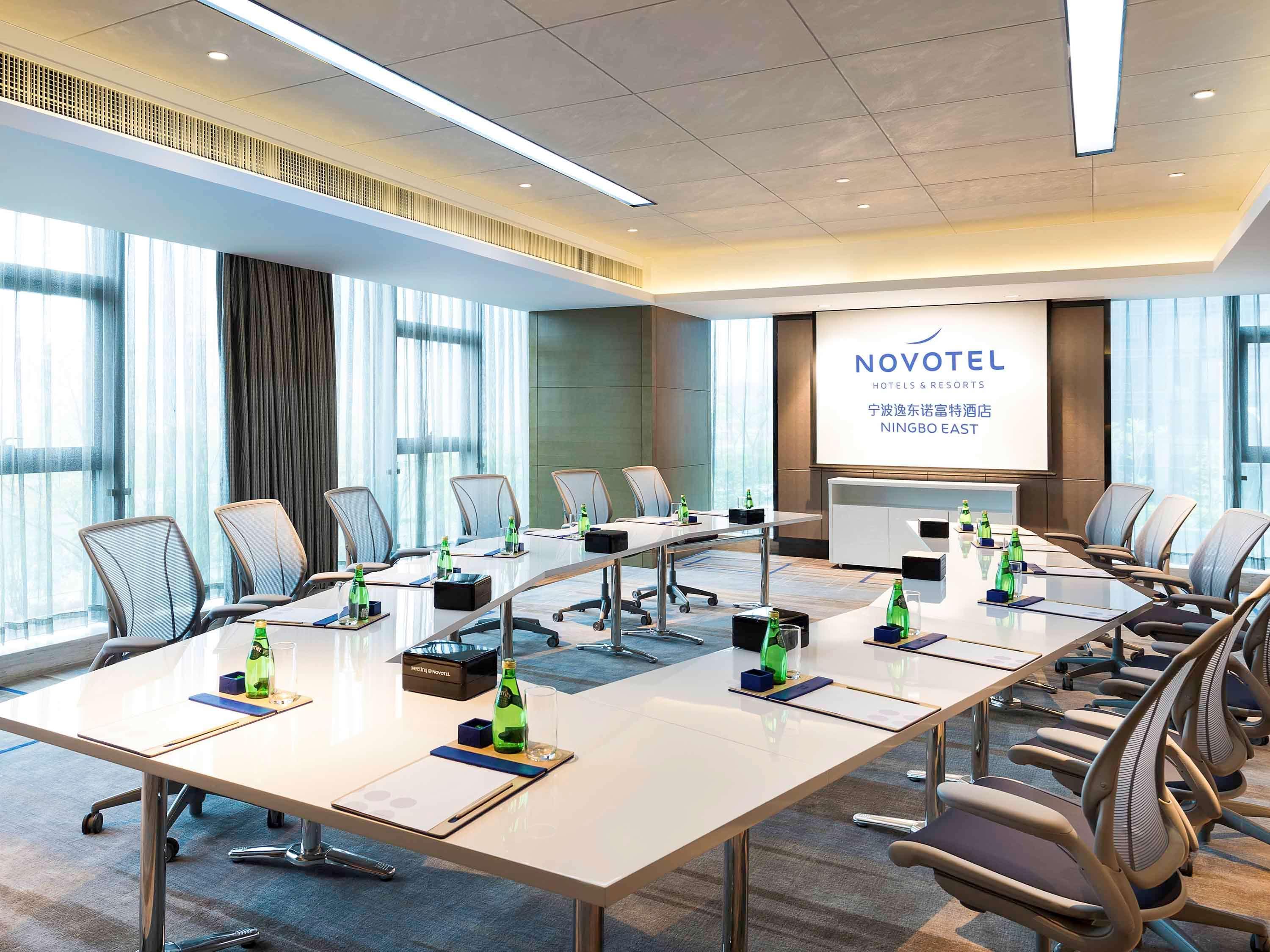 Novotel Ningbo East Eksteriør bilde